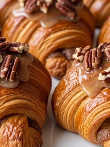 Pecan Pie Crescent Rolls Recipe