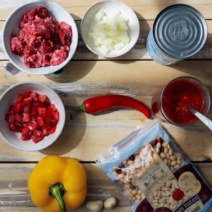 Chilli Making Best Homemade Chili: Hearty & Flavorful Comfort Food