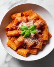 Rigatoni alla Vodka Recipe: Easy Creamy Italian Pasta