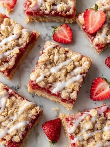 Healthy Strawberry Oatmeal Bars Recipe