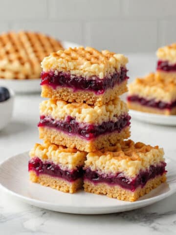 Keto Blueberry Breakfast Bars Recipe