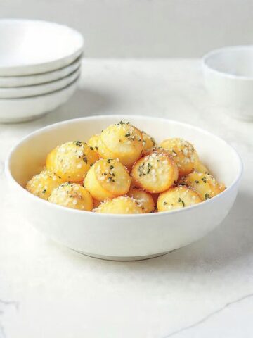 Keto Garlic Knots Recipe