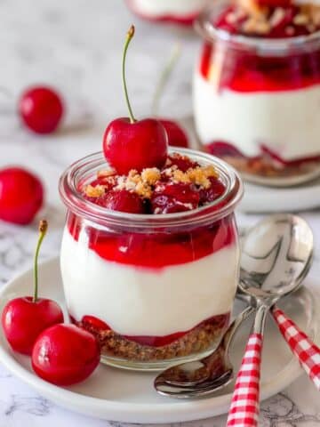 No Bake Cherry Cheesecake Recipe