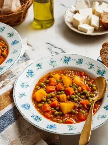 Greek Peas With Potatoes and Carrots (Arakas) Recipe