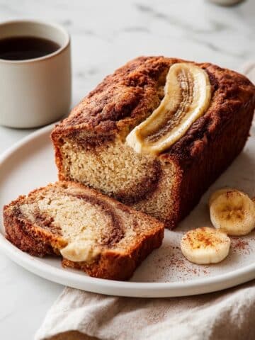 Perfect Classic Cinnamon Swirl Banana Bread – Easy Recipe