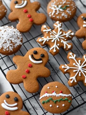 Chewy Gingerbread Cookies with Royal Icing Recipe