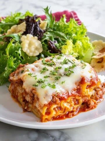 Cheesy Meat Lasagna Roll-Ups Recipe